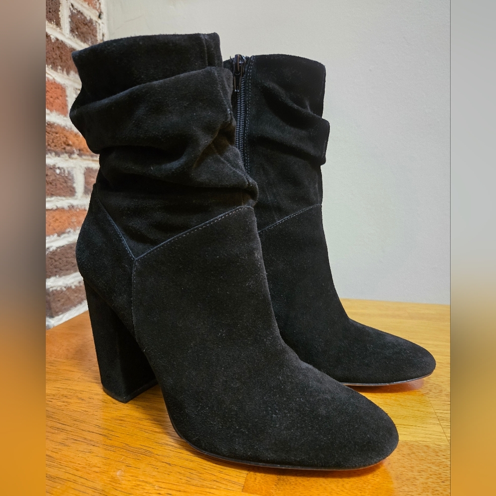 ALDO Black Suede Slouch Zipup Ankle Booties Size 8